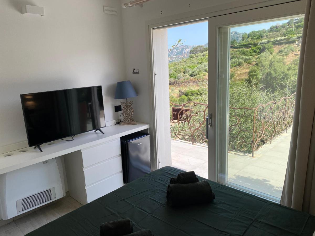 Sweet Cugnana Bed & Breakfast Bagian luar foto